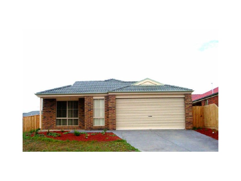 23 Ben Drive, Pakenham VIC 3810