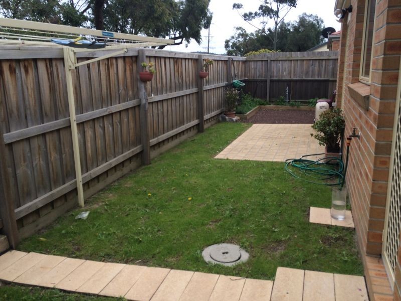 15/40 Army Road, Pakenham VIC 3810