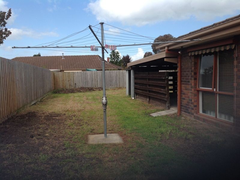 15 Diane Close, Pakenham VIC 3810