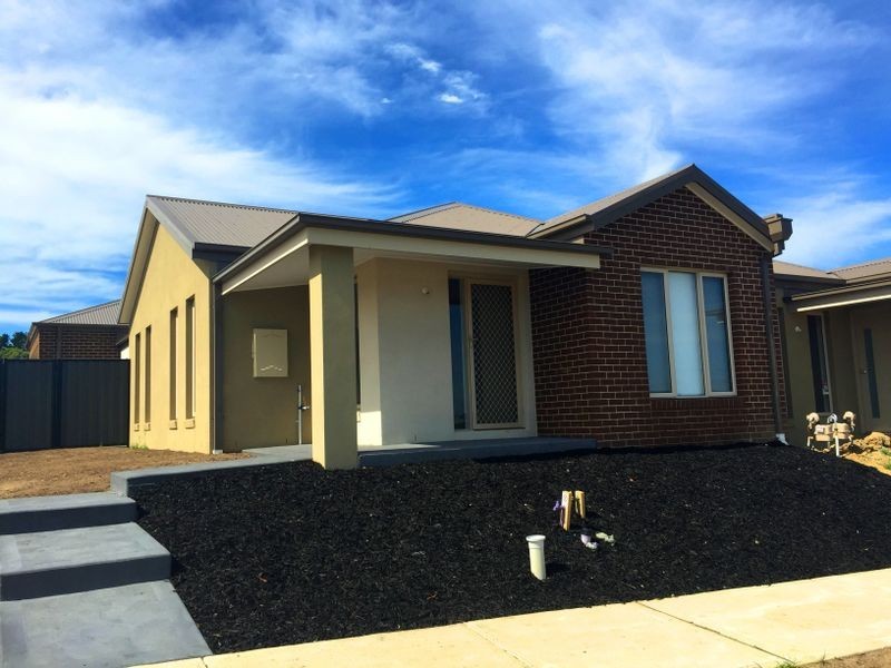 7 Havana Parade, Pakenham VIC 3810