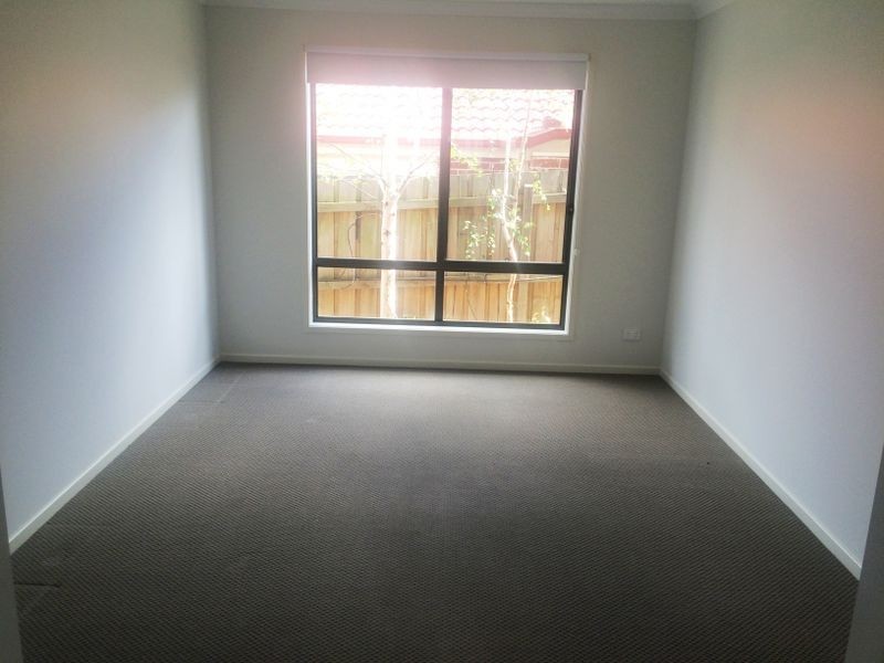 17 Mannagum Drive, Pakenham VIC 3810