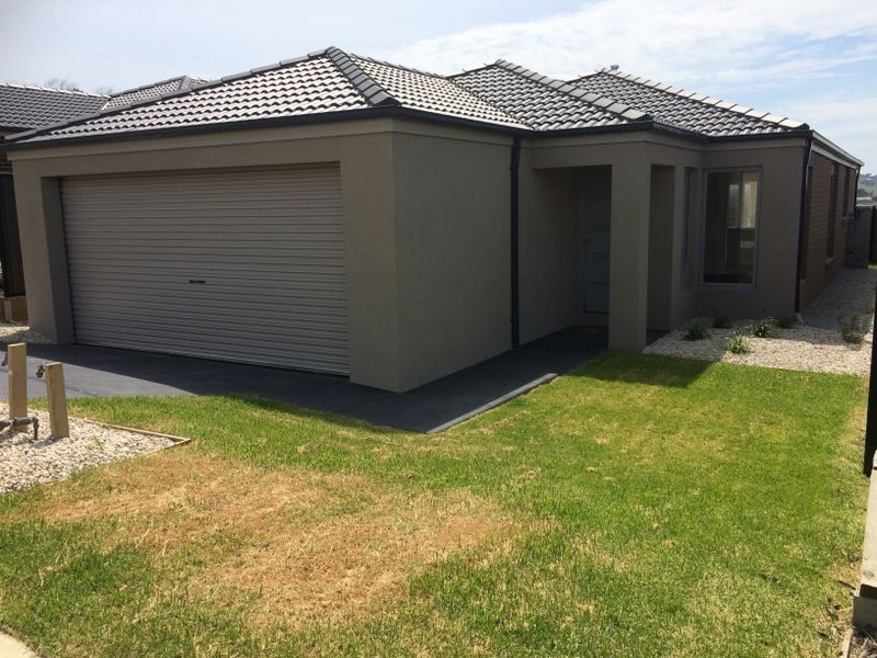29 Botham Crescent, Pakenham VIC 3810