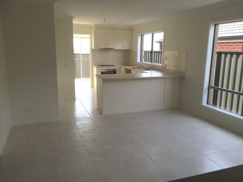 29 Botham Crescent, Pakenham VIC 3810