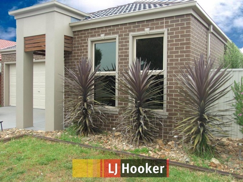 13 Tyrell Place, Pakenham VIC 3810