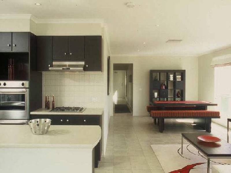 15 Creekwood Avenue, Pakenham VIC 3810