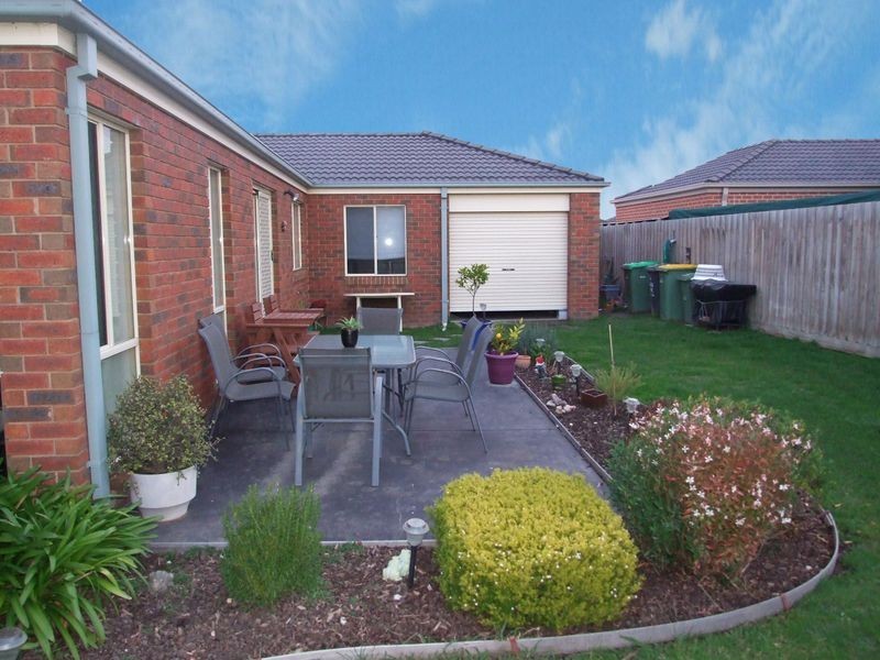 19 Freeman Drive, Pakenham VIC 3810