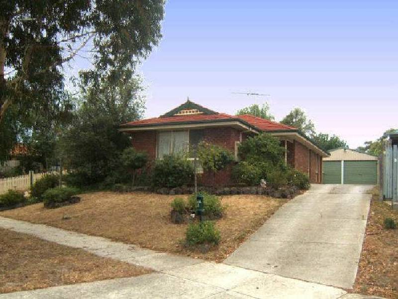 34 Meeking Drive, Pakenham VIC 3810