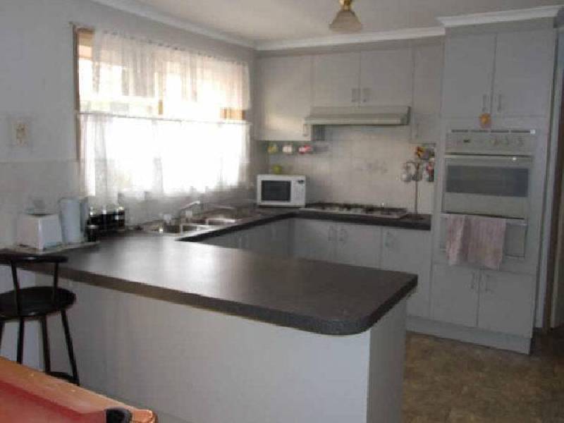 34 Meeking Drive, Pakenham VIC 3810