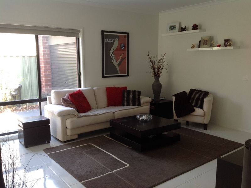 1 Sun Orchard Drive, Pakenham VIC 3810