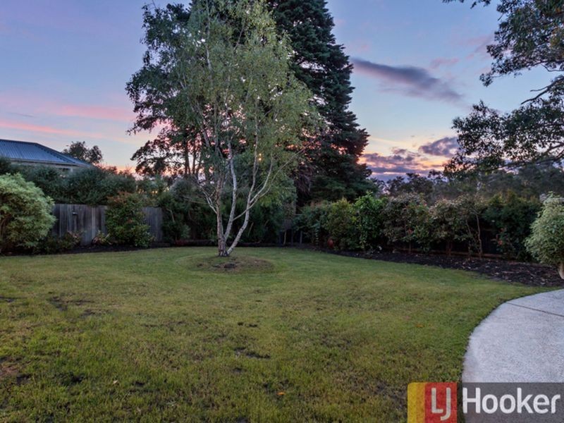 5 Lakeview Terrace, Beaconsfield VIC 3807
