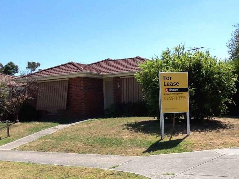 43 Maria Crescent, Pakenham VIC 3810