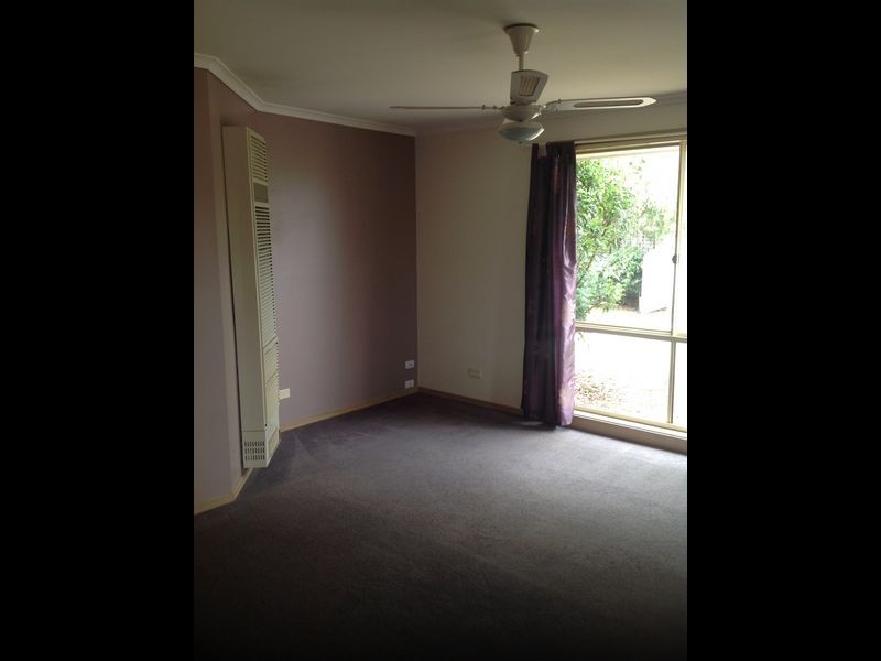 43 Maria Crescent, Pakenham VIC 3810