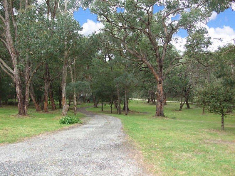 145 Barongarook North Road, Maryknoll VIC 3812