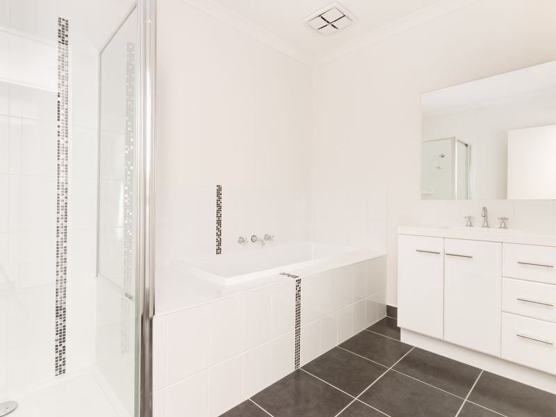 23 Havana Parade, Pakenham VIC 3810