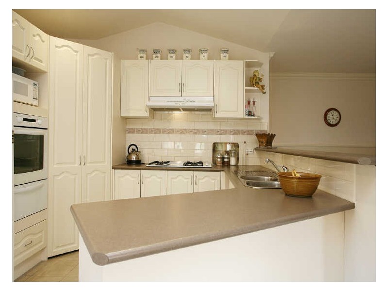 8 Iris Place, Pakenham VIC 3810