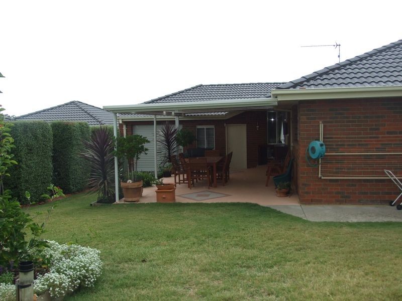 14 Meaby Drive, Pakenham VIC 3810