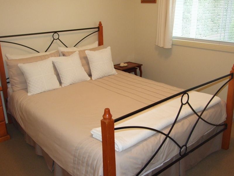 14 Meaby Drive, Pakenham VIC 3810