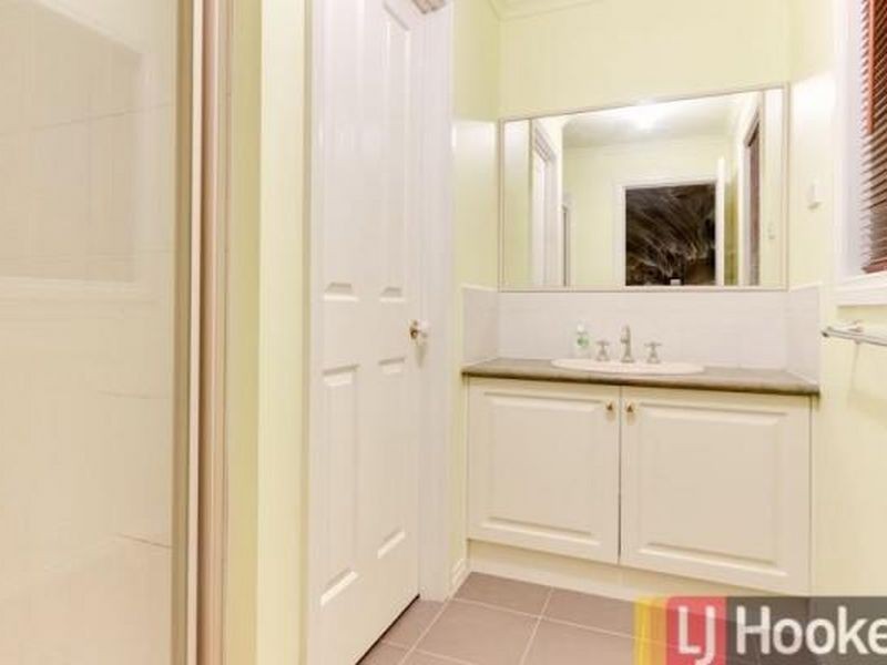 28 Hartland Cicuit, Pakenham VIC 3810