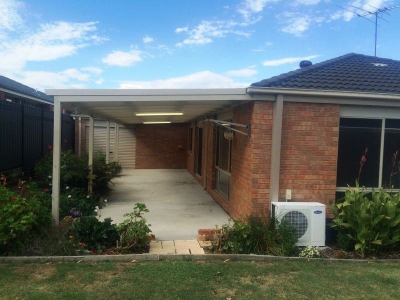 65 Leigh Drive, Pakenham VIC 3810