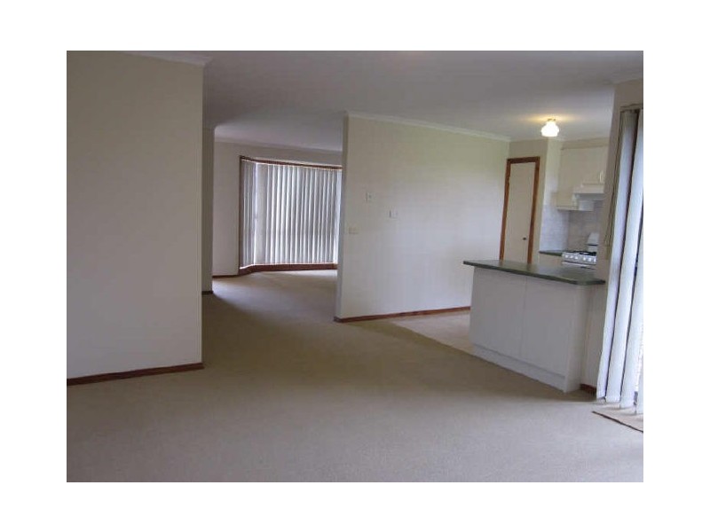 10 Joseph Court, Pakenham VIC 3810