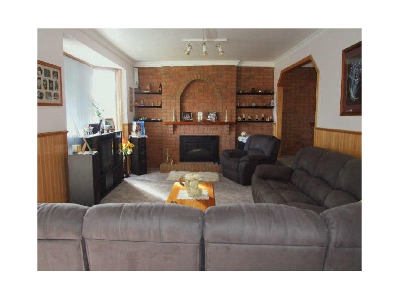 9 Andrew Court, Pakenham VIC 3810