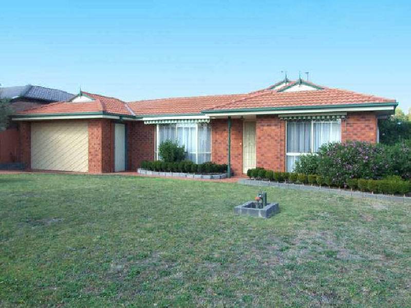 18 McMaster Court, Pakenham VIC 3810