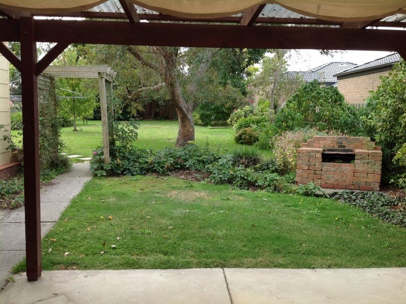 2 Anderson Street, Pakenham VIC 3810