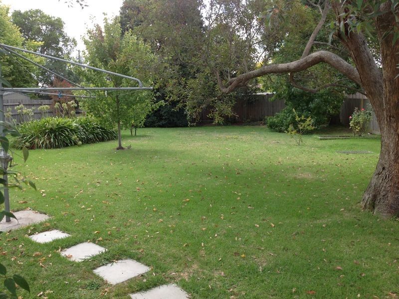 2 Anderson Street, Pakenham VIC 3810