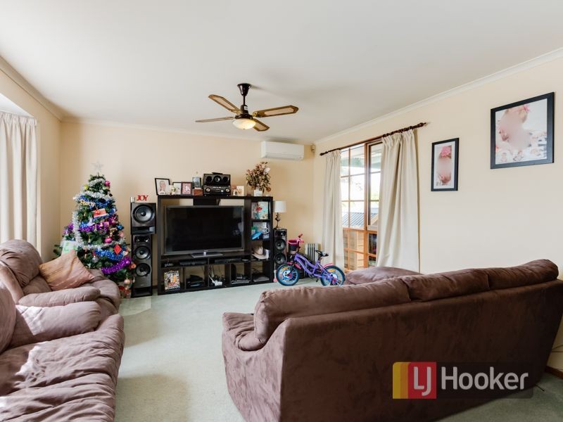 6 Broadhurst Road, Pakenham VIC 3810