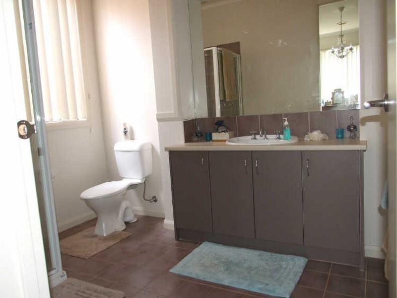 9 Flinders Chase, Pakenham VIC 3810