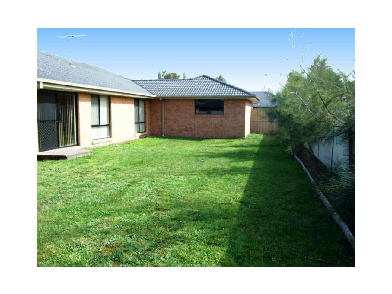 2 Ashwood Grove, Pakenham VIC 3810