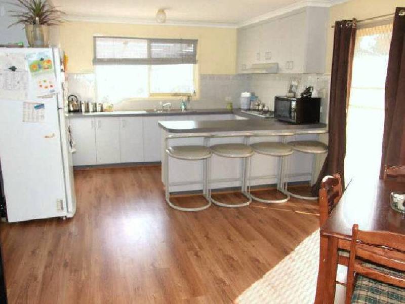 9 Pommel Street, Pakenham VIC 3810