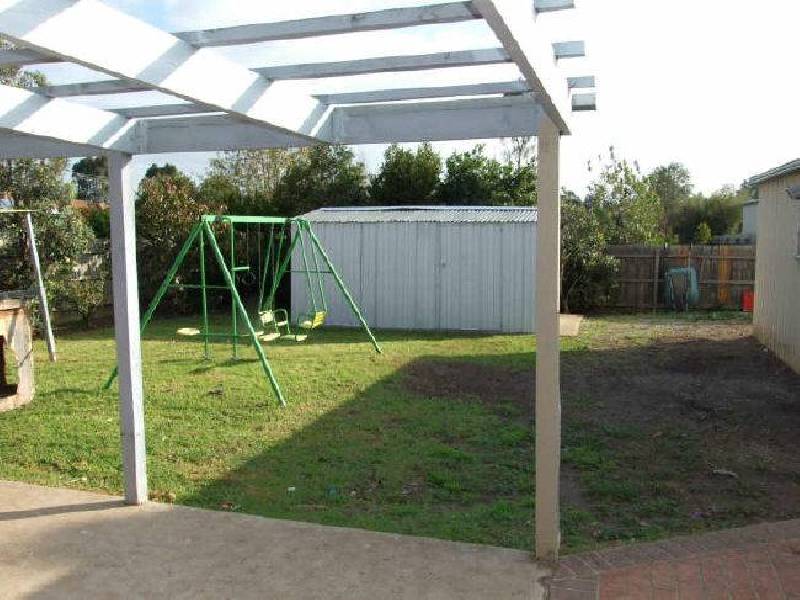 9 Pommel Street, Pakenham VIC 3810