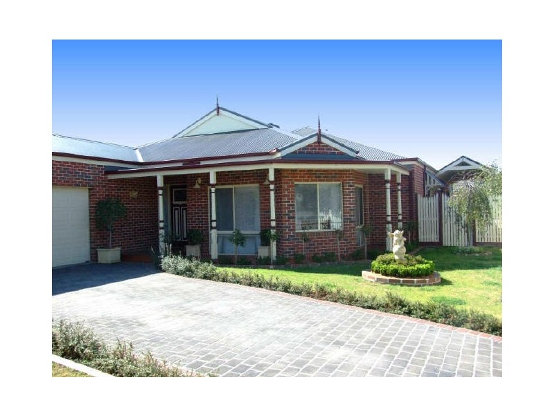 11 Tambo Court, Pakenham VIC 3810