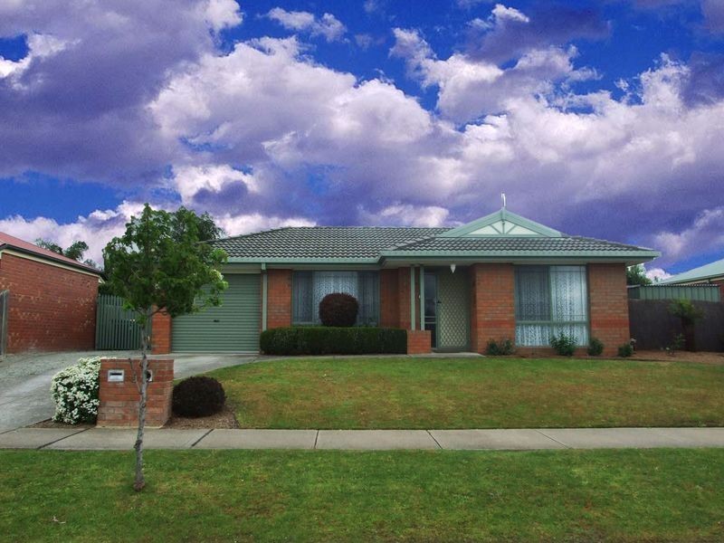 85 Ebony Drive, Pakenham VIC 3810