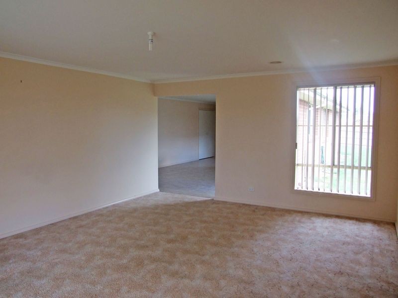 40 Ebony Drive, Pakenham VIC 3810