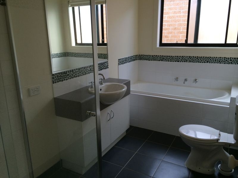 20/103 Army Road, Pakenham VIC 3810