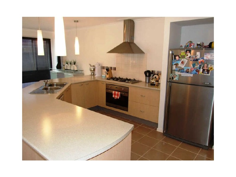 42 Shearwater Drive, Pakenham VIC 3810