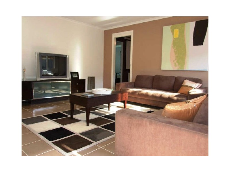 42 Shearwater Drive, Pakenham VIC 3810