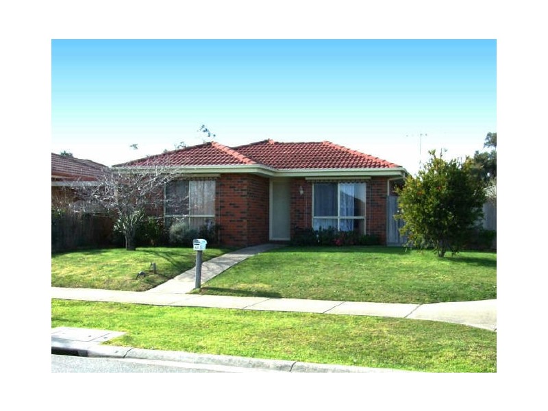 43 Maria Crescent, Pakenham VIC 3810