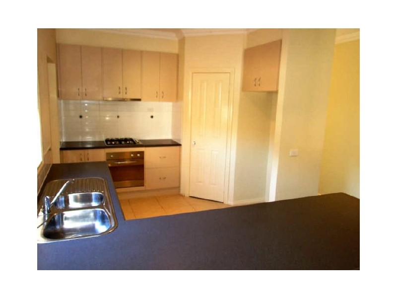 27 Bluehills Boulevard, Pakenham VIC 3810