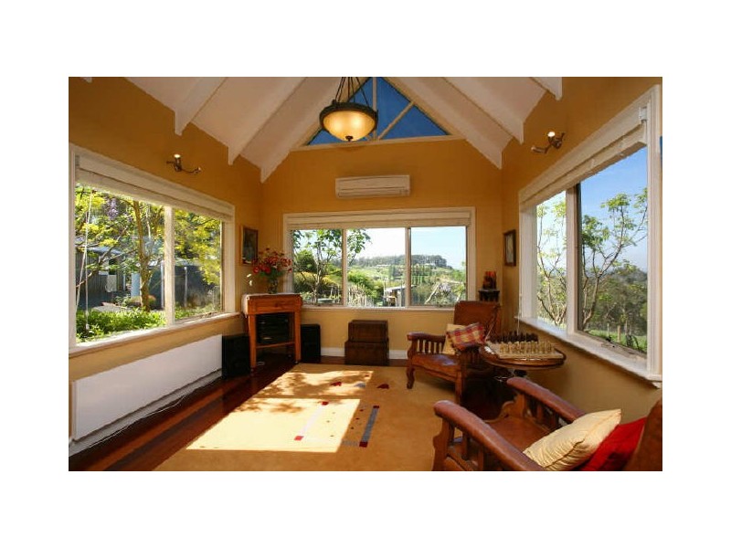 120 Huxtable Road, Pakenham Upper VIC 3810