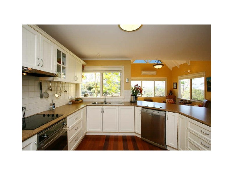 120 Huxtable Road, Pakenham Upper VIC 3810