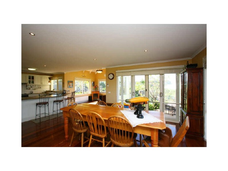 120 Huxtable Road, Pakenham Upper VIC 3810