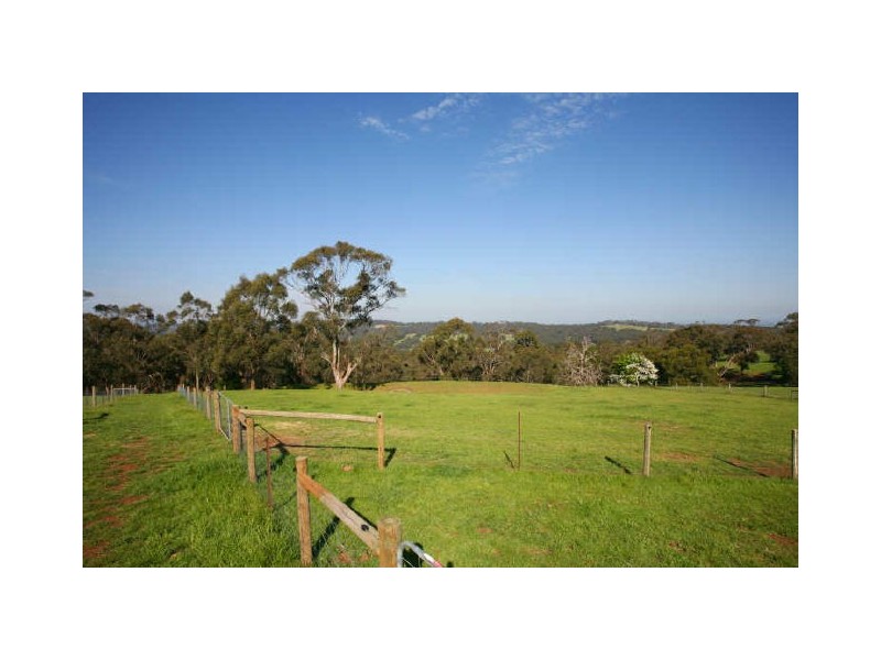 120 Huxtable Road, Pakenham Upper VIC 3810