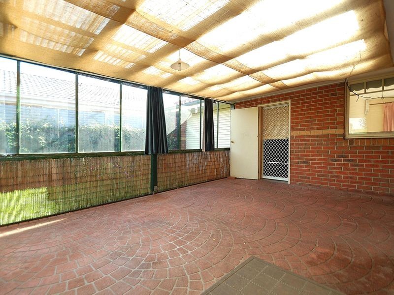 6 Anita Place, Pakenham VIC 3810