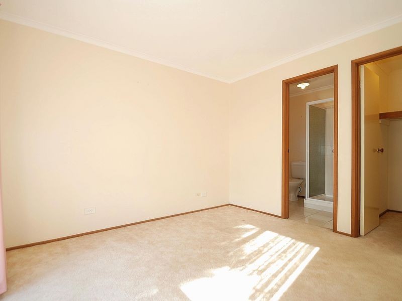 6 Anita Place, Pakenham VIC 3810