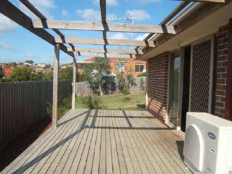 15 Shetland Court, Pakenham VIC 3810