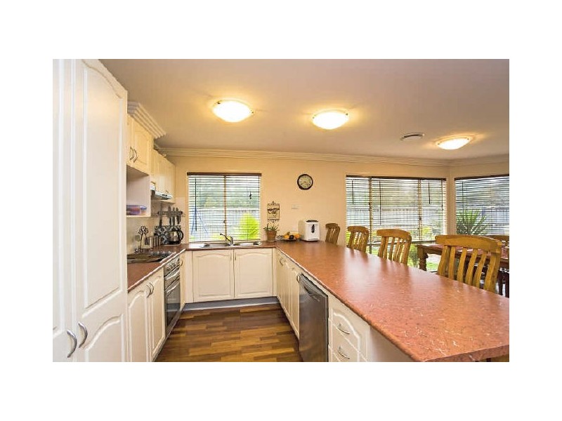 51 Hartland Circuit, Pakenham VIC 3810