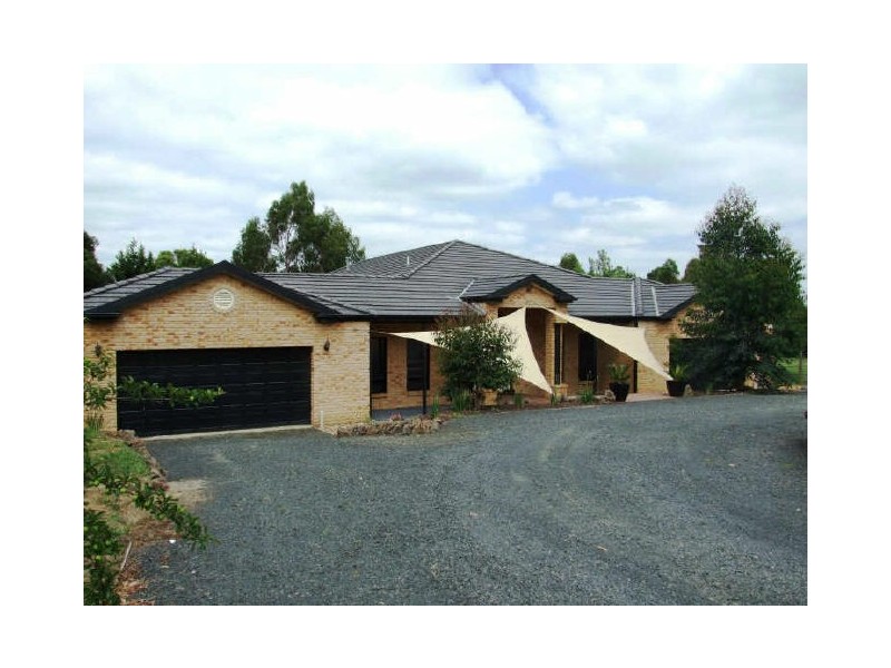 17A Meeking Drive, Pakenham VIC 3810